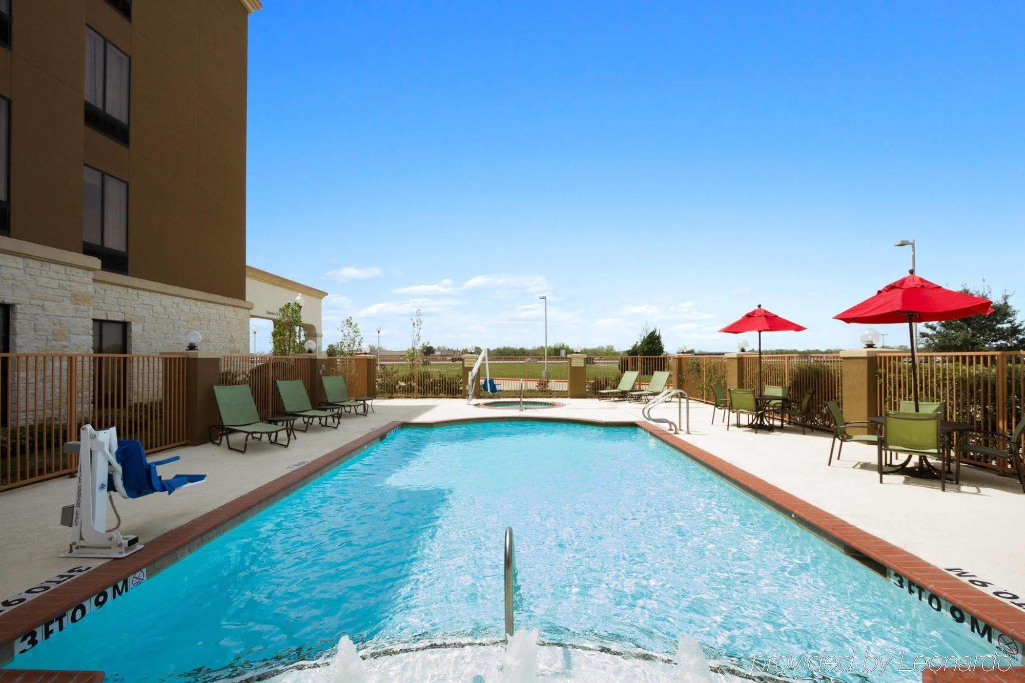 Hampton Inn & Suites Houston/Лиг-Сити Экстерьер фото