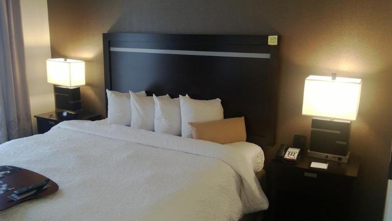 Hampton Inn & Suites Houston/Лиг-Сити Экстерьер фото